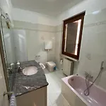 Casa Rina ゲストハウス 4*